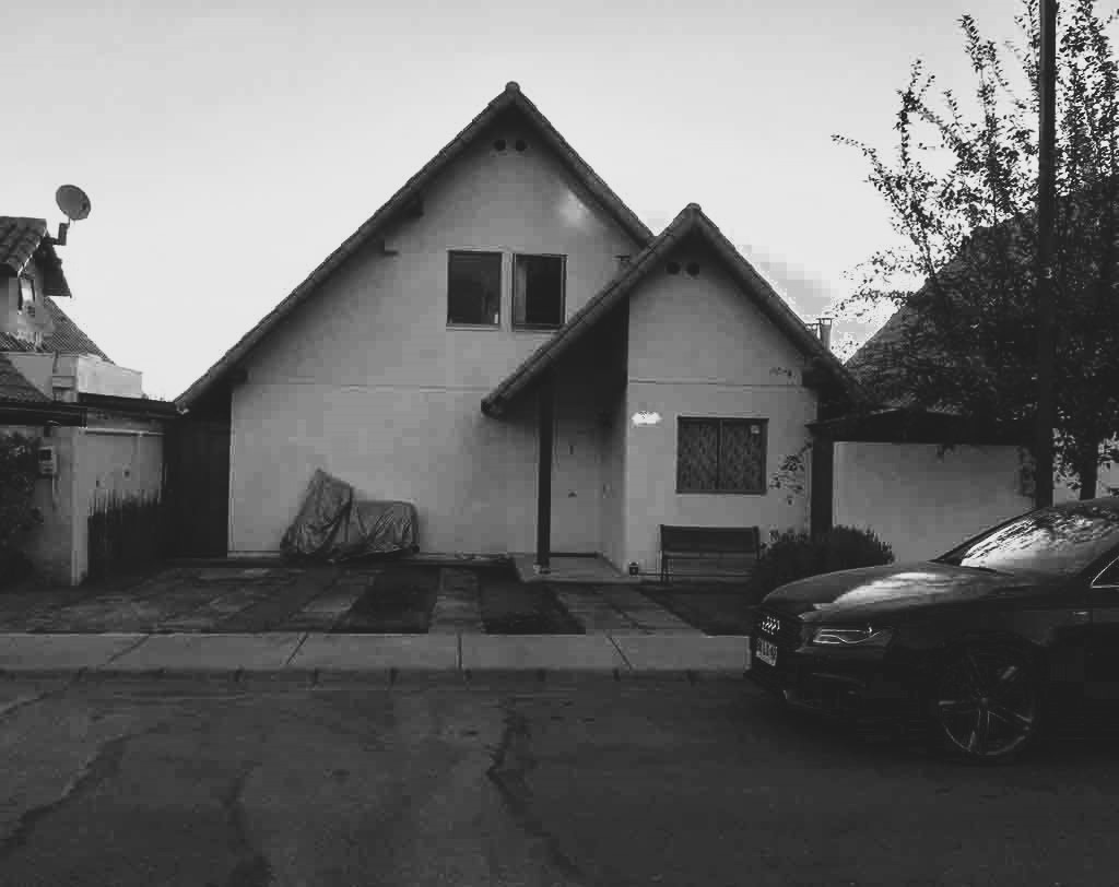 CASA EN CAMINO LOS LIRIOS PEÑALOLEN